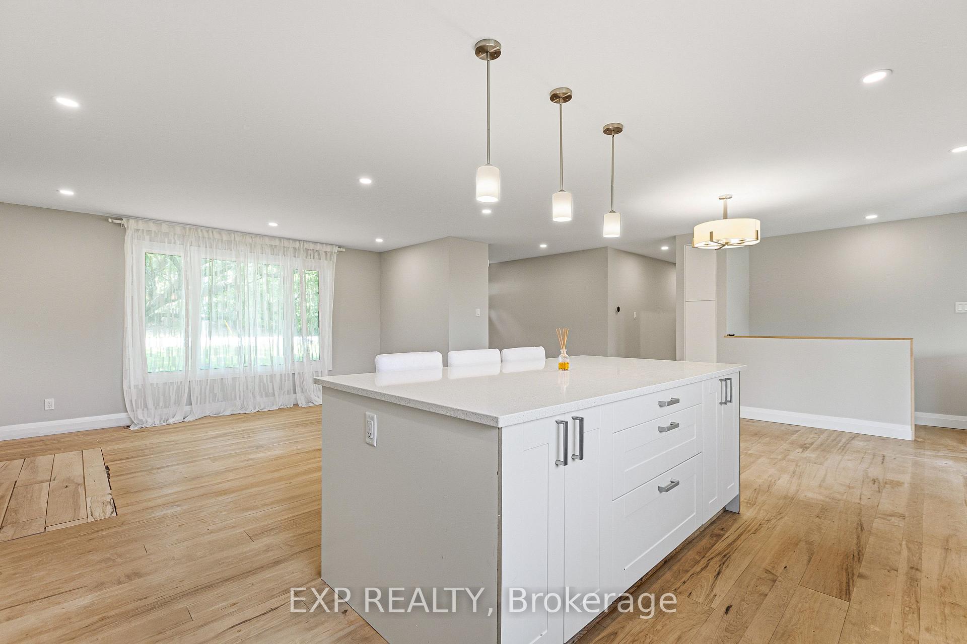 Photo 16 of 10 Queen Anne Crescent, Ottawa, Barrhaven East — HOMEH