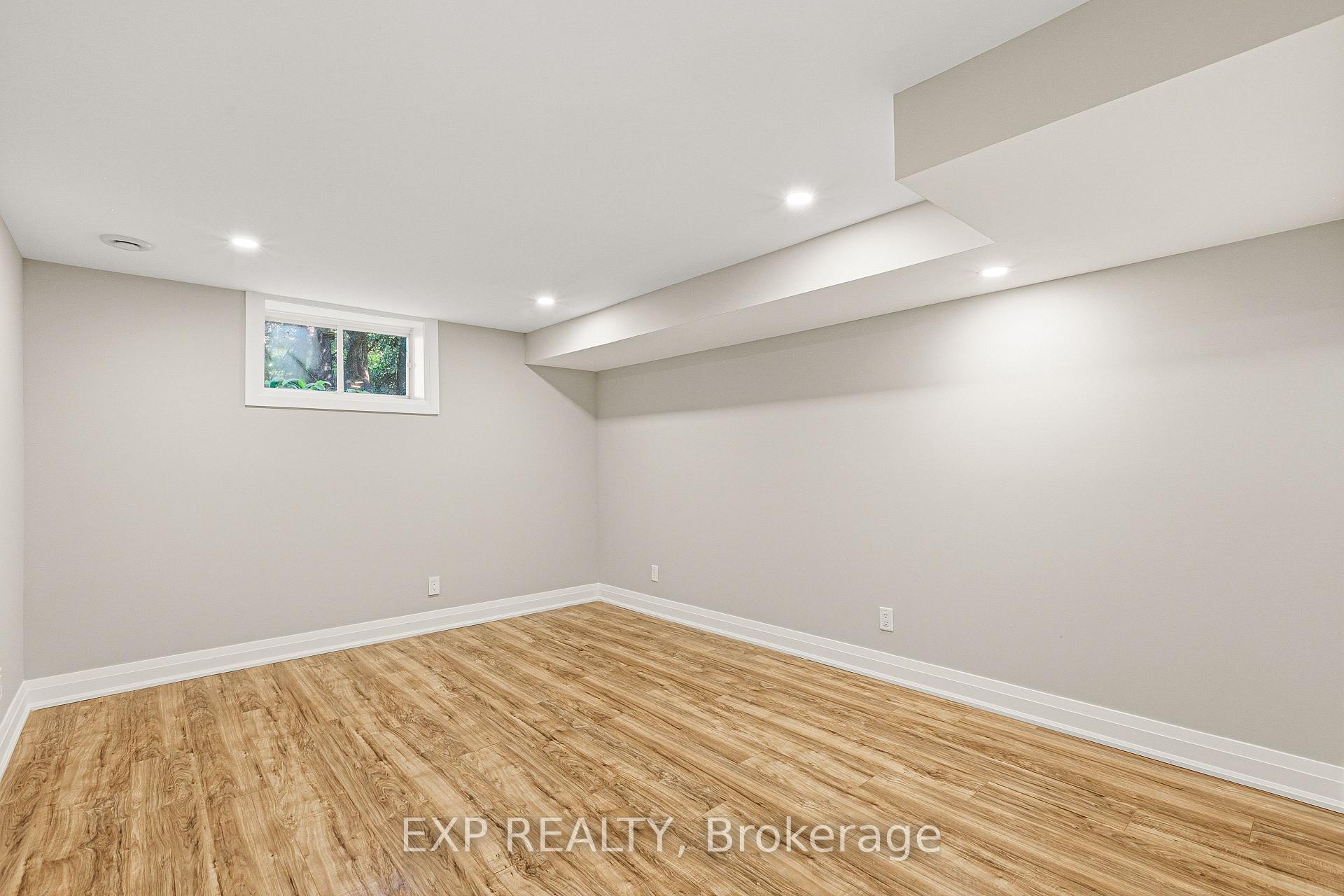 Photo 34 of 10 Queen Anne Crescent, Ottawa, Barrhaven East — HOMEH