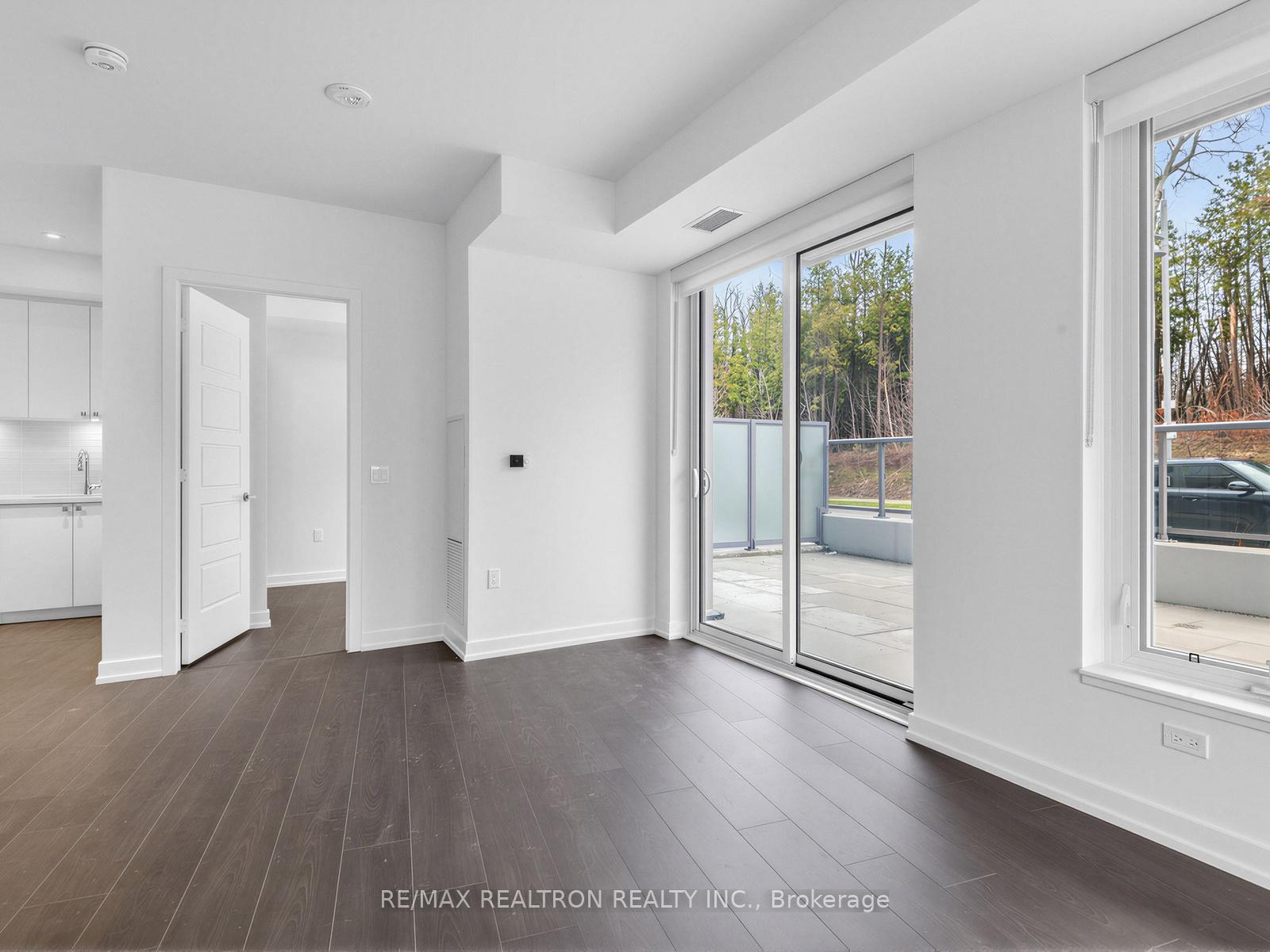Photo 5 of Unit 101, 333 Sunseeker Avenue, Innisfil, Rural Innisfil — HOMEH