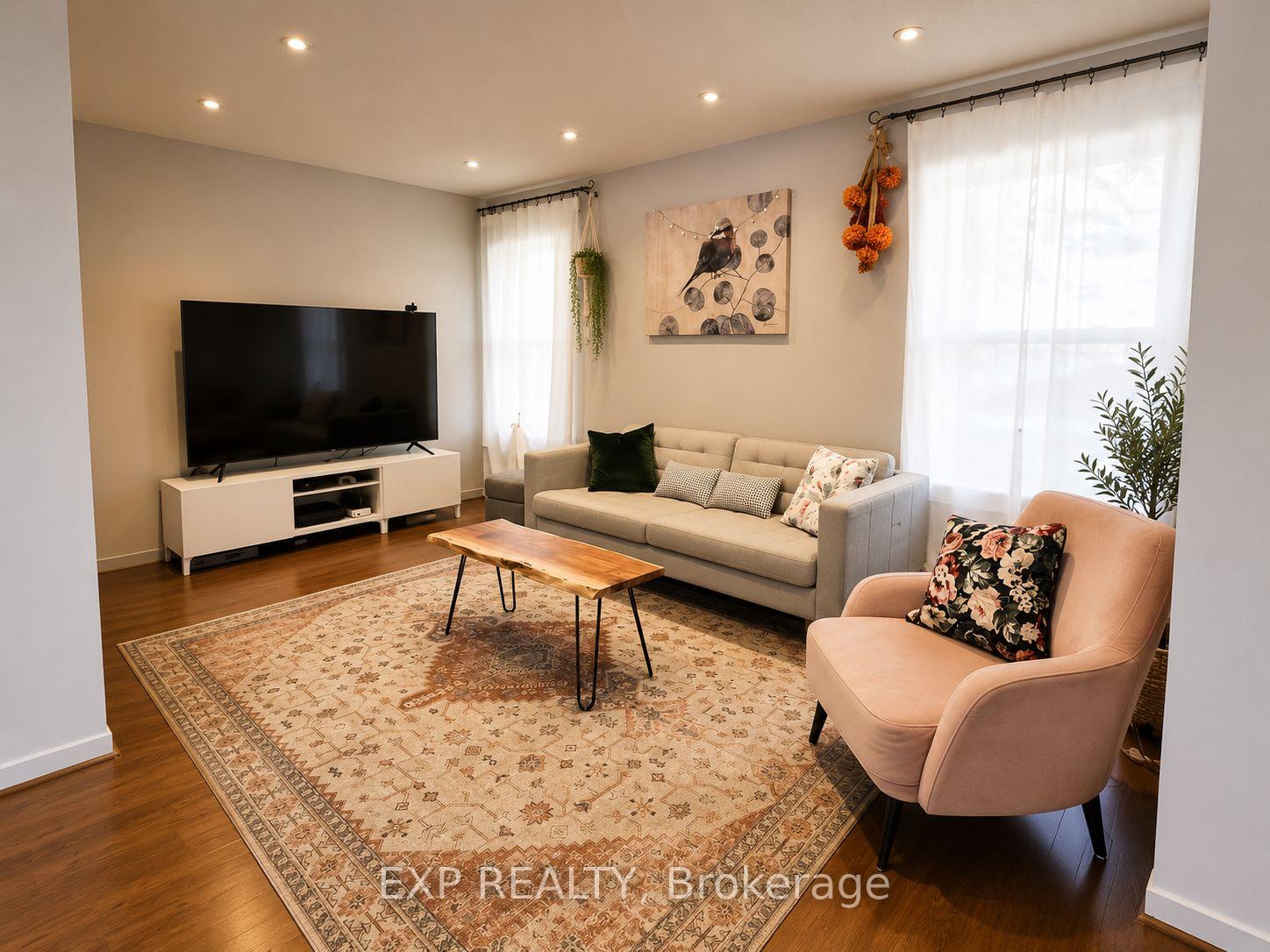 Photo 1 of Unit #12, 12 Permfield Path, Etobicoke, Etobicoke West Mall — HOMEH