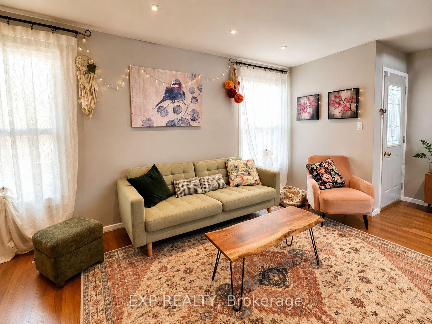 Photo 2 of Unit #12, 12 Permfield Path, Etobicoke, Etobicoke West Mall — HOMEH