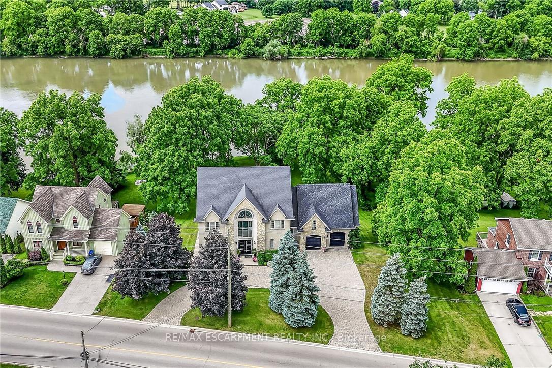 Photo 2 of 397 Caithness Street E, Haldimand — HOMEH