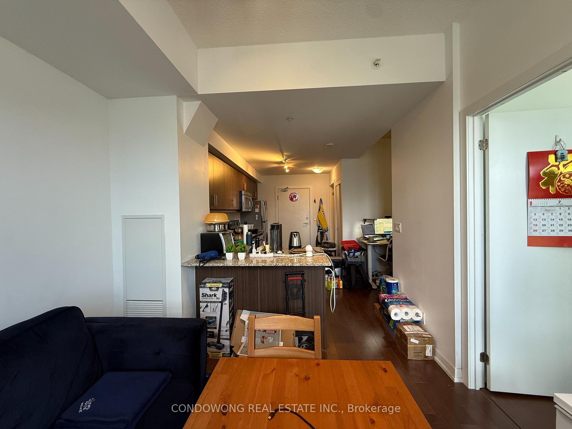 Photo 3 of Unit 1012, 10 Willison Square, Toronto, Kensington-Chinatown — HOMEH
