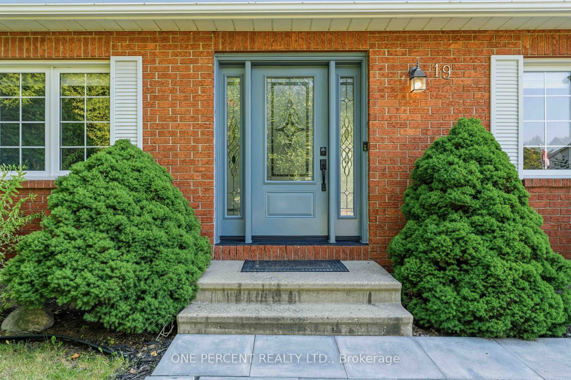 Photo 5 of 19 Amy Street, Ottawa, Stittsville (Central) — HOMEH