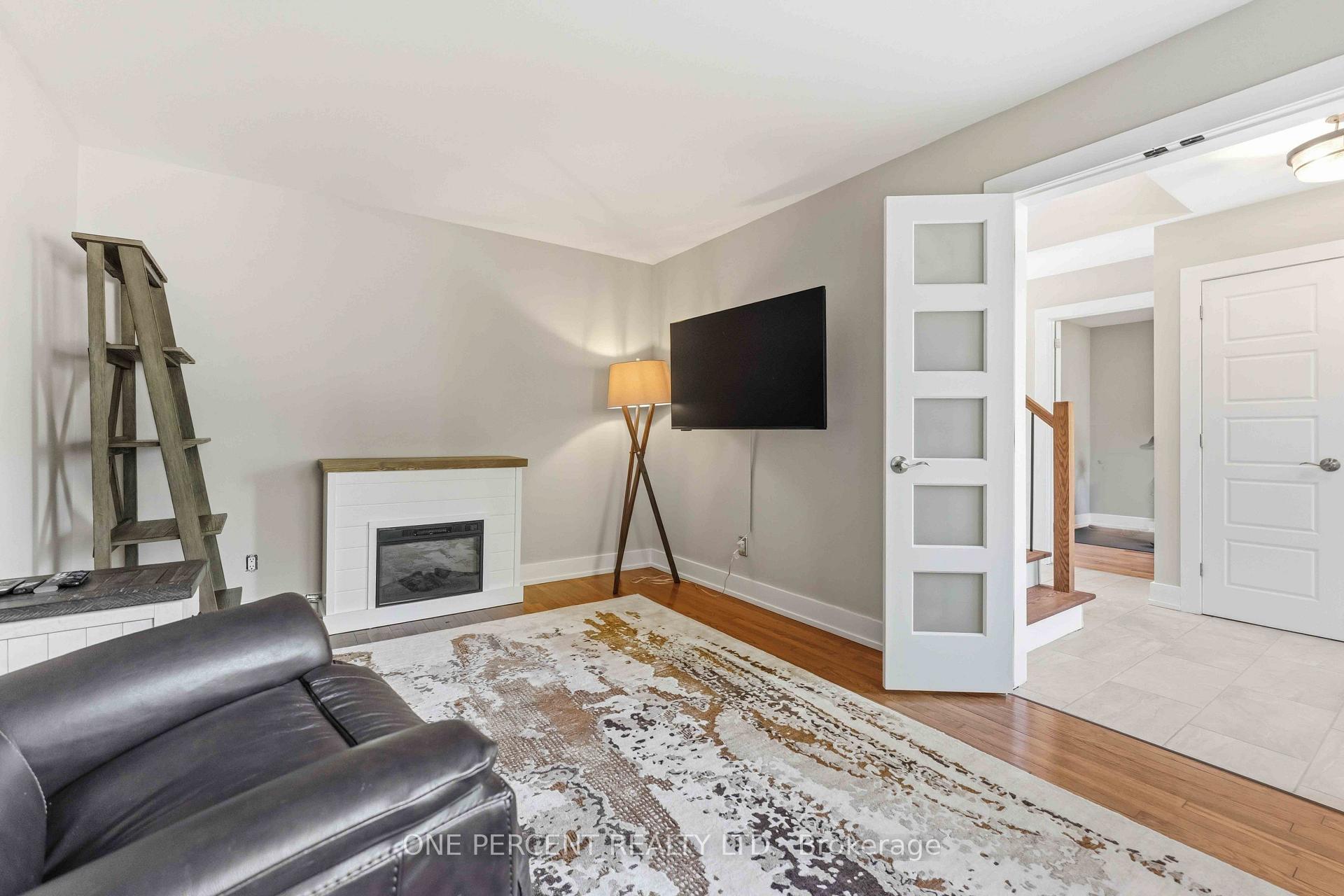 Photo 8 of 19 Amy Street, Ottawa, Stittsville (Central) — HOMEH