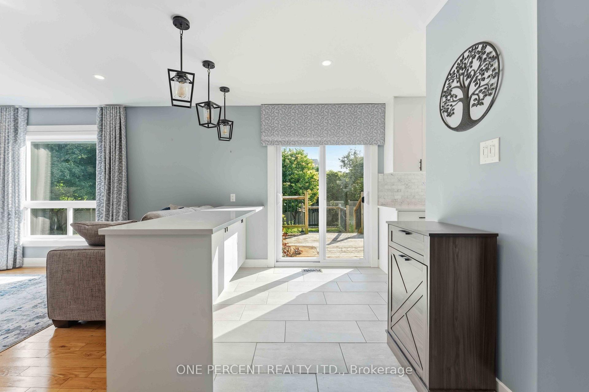 Photo 11 of 19 Amy Street, Ottawa, Stittsville (Central) — HOMEH