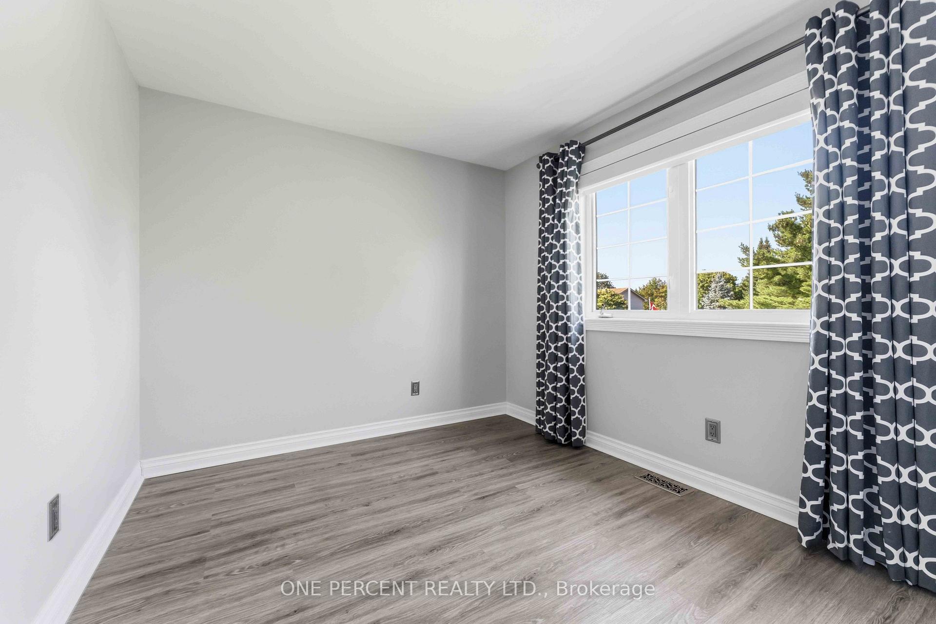Photo 30 of 19 Amy Street, Ottawa, Stittsville (Central) — HOMEH