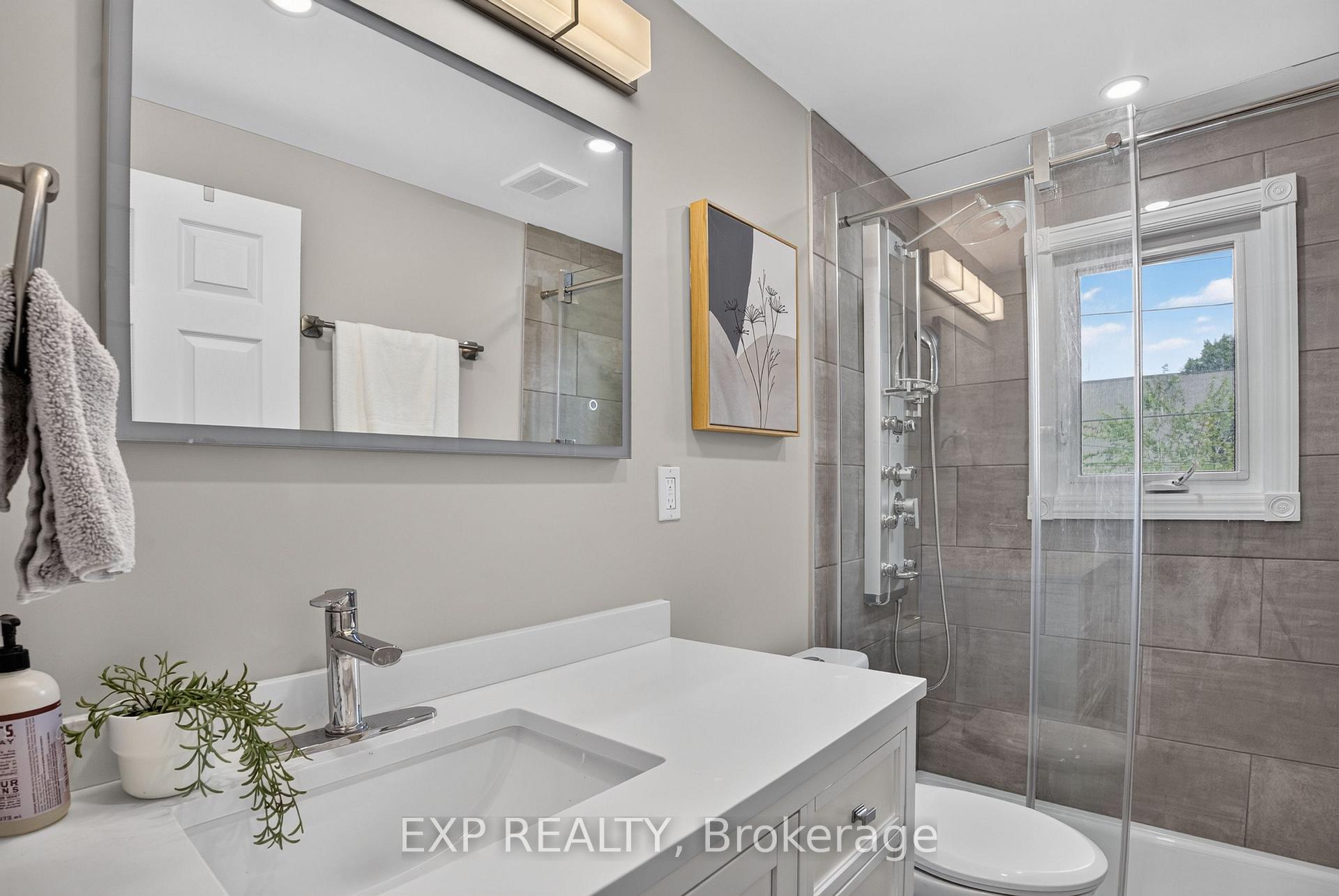 Photo 19 of 2490 Regina Street, Ottawa, Lincoln Heights — HOMEH