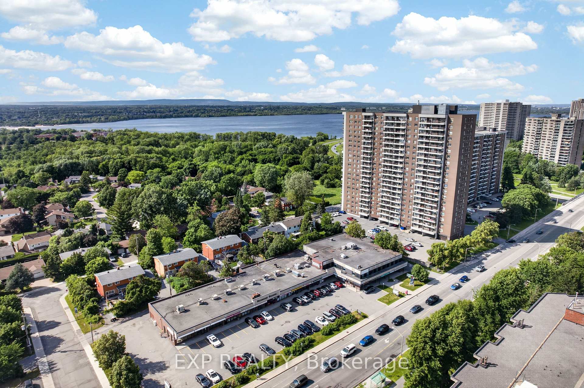 Photo 25 of 2490 Regina Street, Ottawa, Lincoln Heights — HOMEH