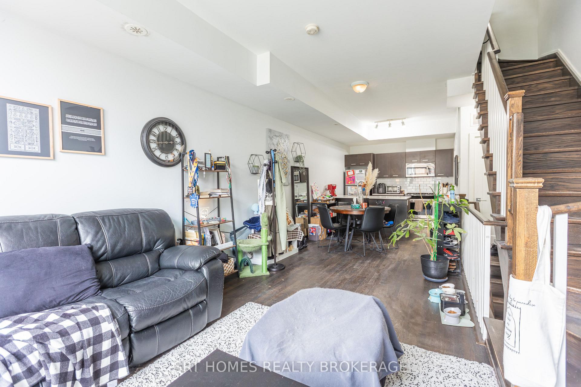 Photo 11 of Unit 3, 1321 Gerrard Street E, Toronto, Greenwood-Coxwell — HOMEH
