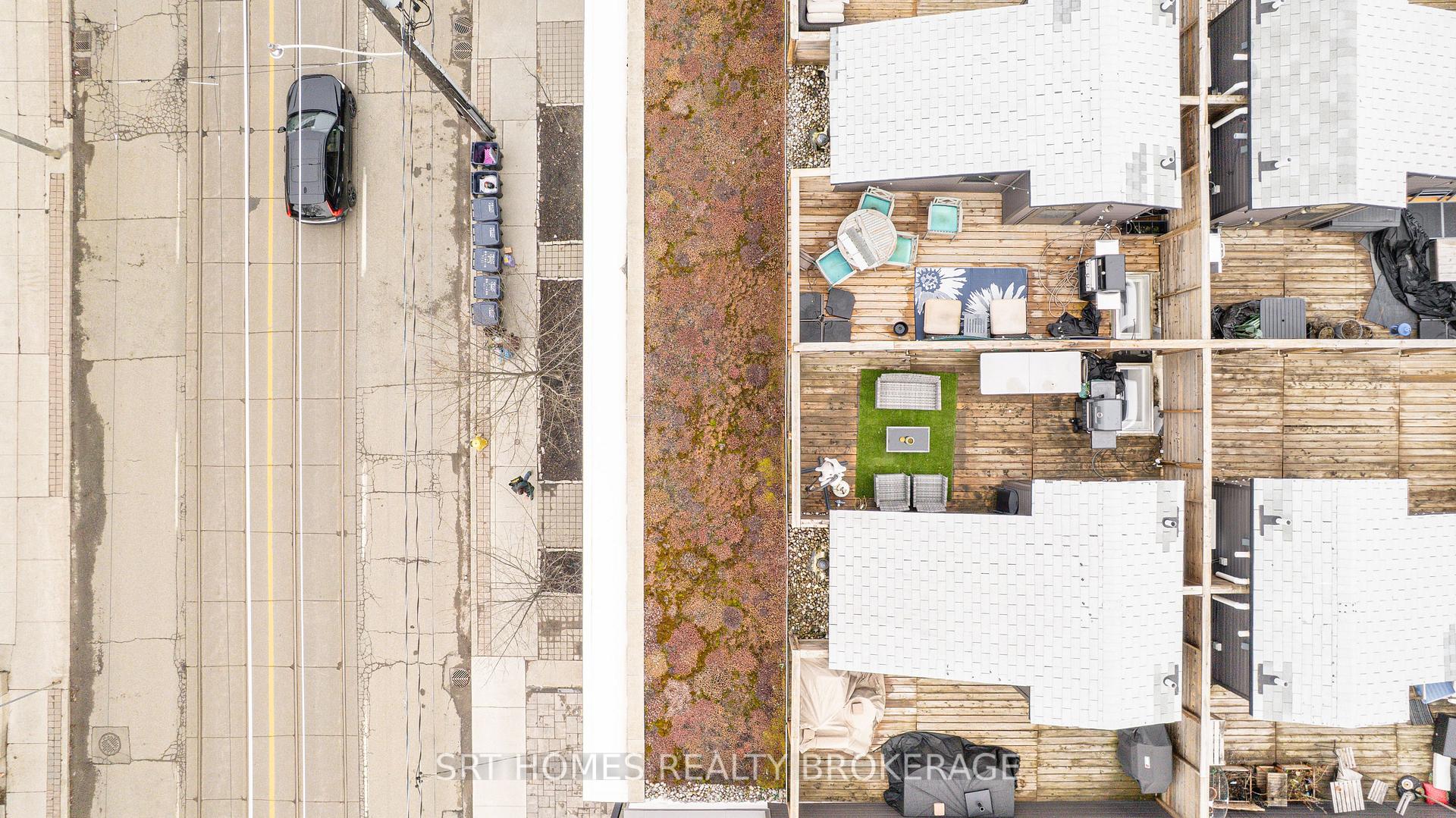 Photo 30 of Unit 3, 1321 Gerrard Street E, Toronto, Greenwood-Coxwell — HOMEH