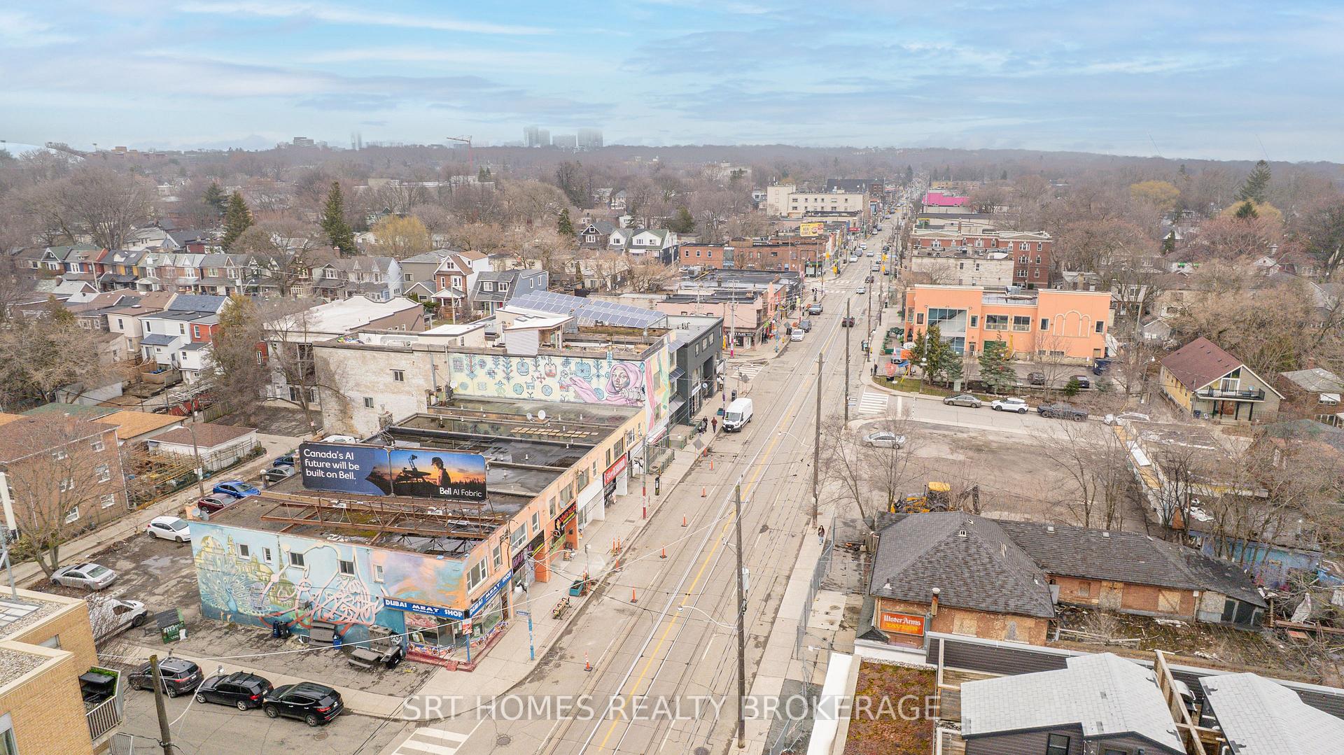Photo 34 of Unit 3, 1321 Gerrard Street E, Toronto, Greenwood-Coxwell — HOMEH