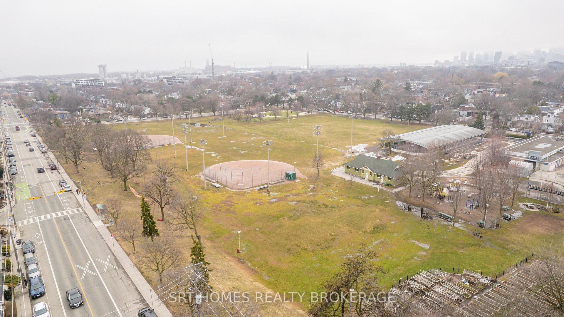 Photo 37 of Unit 3, 1321 Gerrard Street E, Toronto, Greenwood-Coxwell — HOMEH