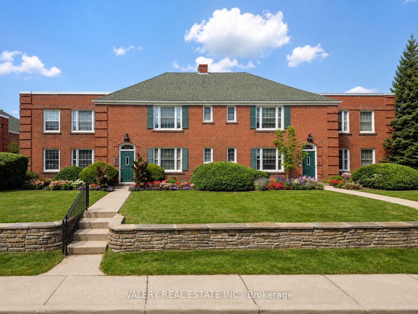 Photo 1 of Unit L24, 2 Sutherland Drive, Toronto, Leaside — HOMEH
