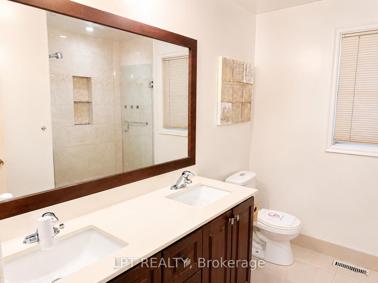 Photo 8 of 3 Oxbow Road, North York, Banbury-Don Mills — HOMEH