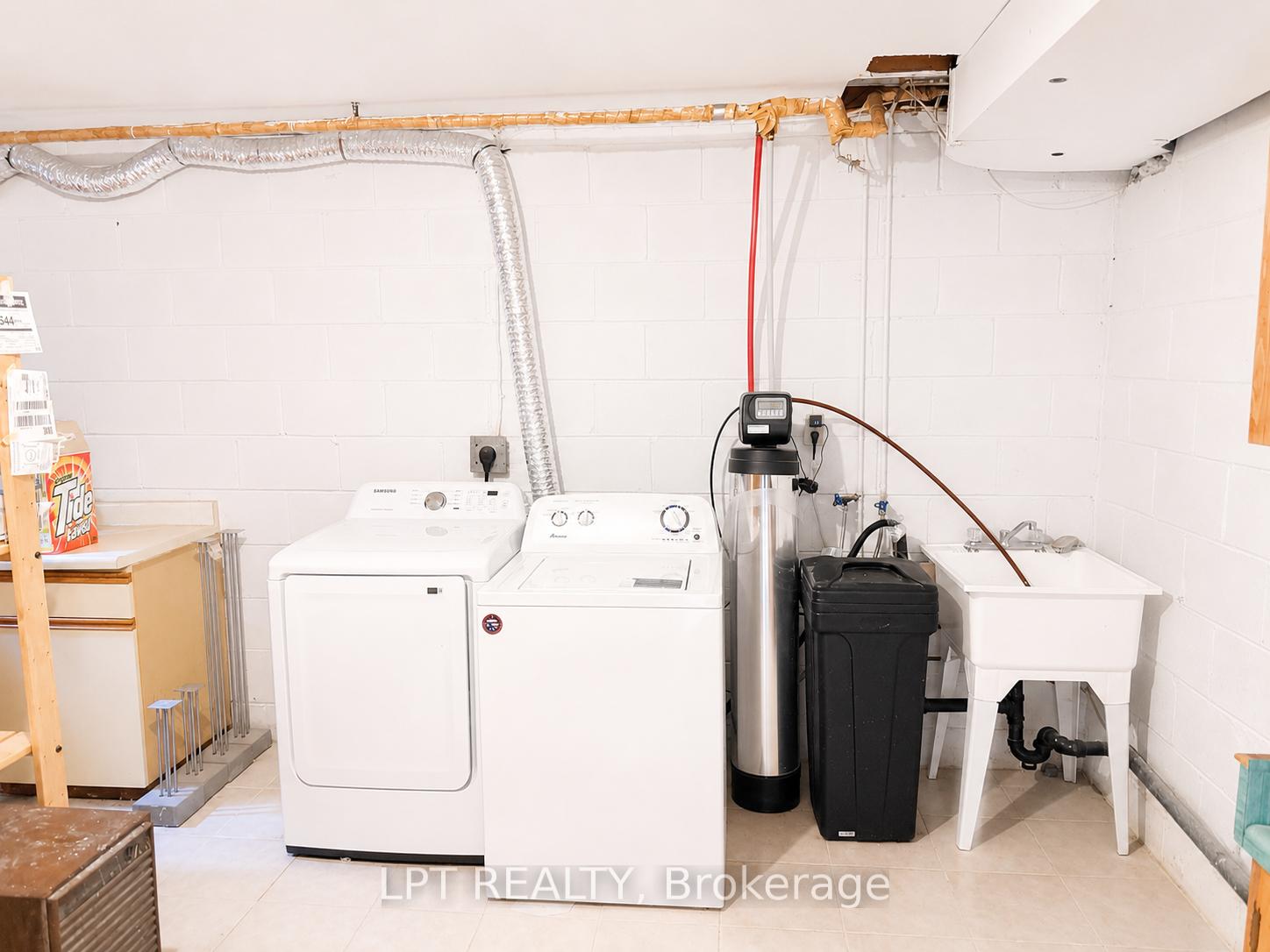 Photo 12 of 3 Oxbow Road, North York, Banbury-Don Mills — HOMEH