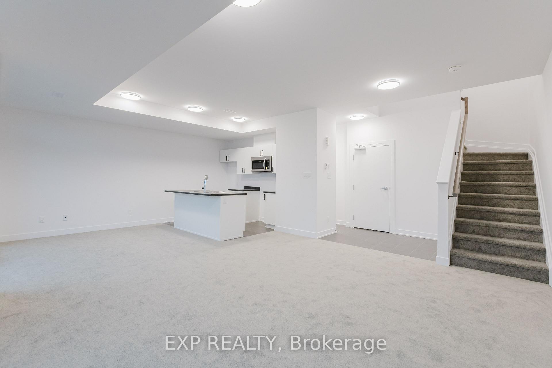 Photo 5 of 605 Silhouette Private, Ottawa, Barrhaven - Cedargrove/Fraserdale — HOMEH
