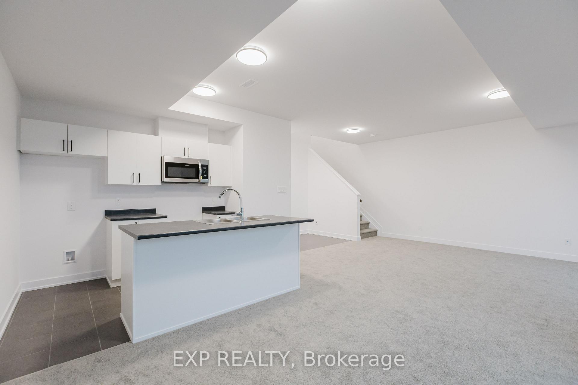 Photo 7 of 605 Silhouette Private, Ottawa, Barrhaven - Cedargrove/Fraserdale — HOMEH