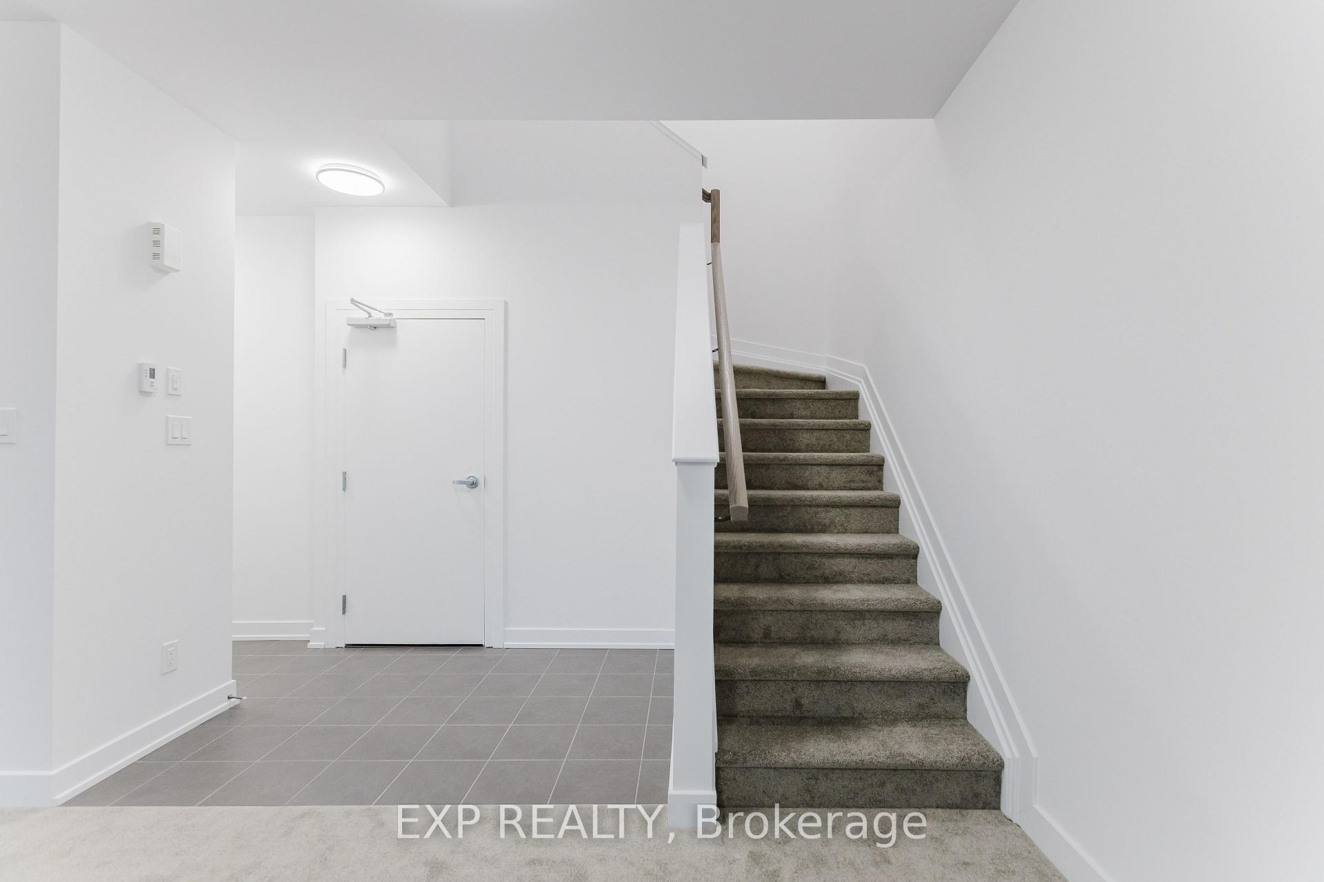 Photo 14 of 605 Silhouette Private, Ottawa, Barrhaven - Cedargrove/Fraserdale — HOMEH