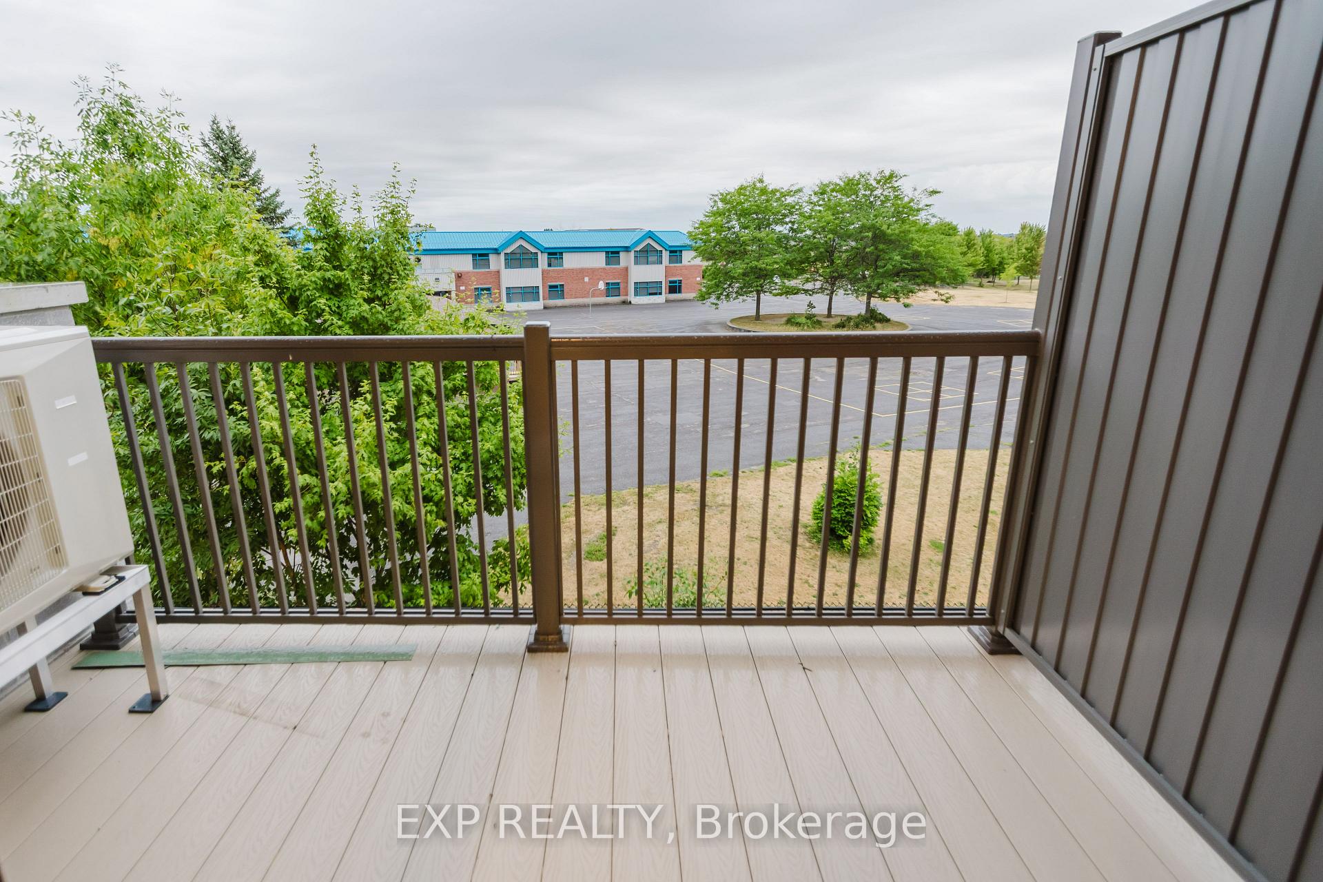 Photo 22 of 605 Silhouette Private, Ottawa, Barrhaven - Cedargrove/Fraserdale — HOMEH