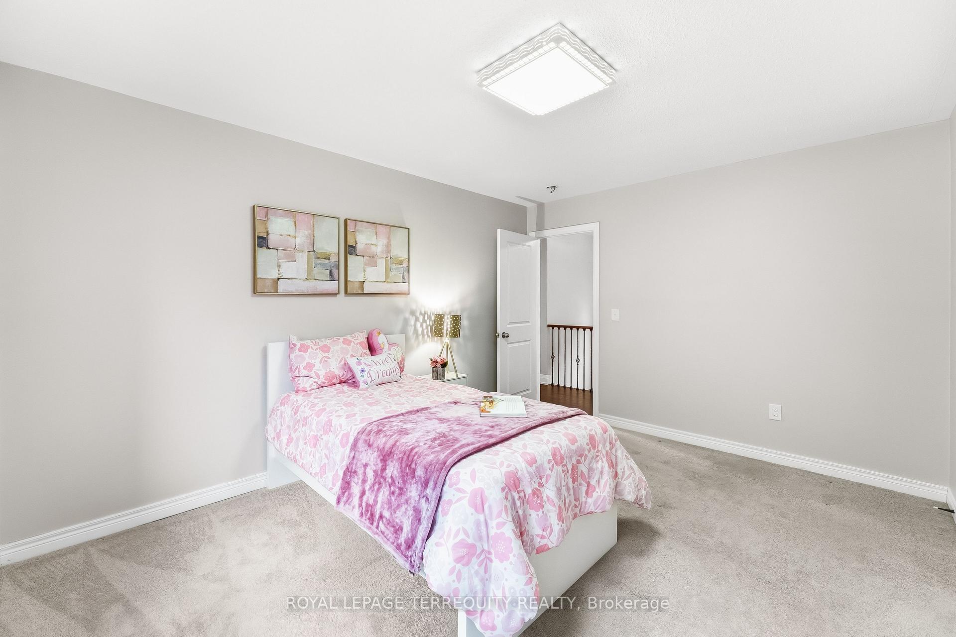 Photo 28 of 144 Underwood Drive, Whitby, Brooklin — HOMEH