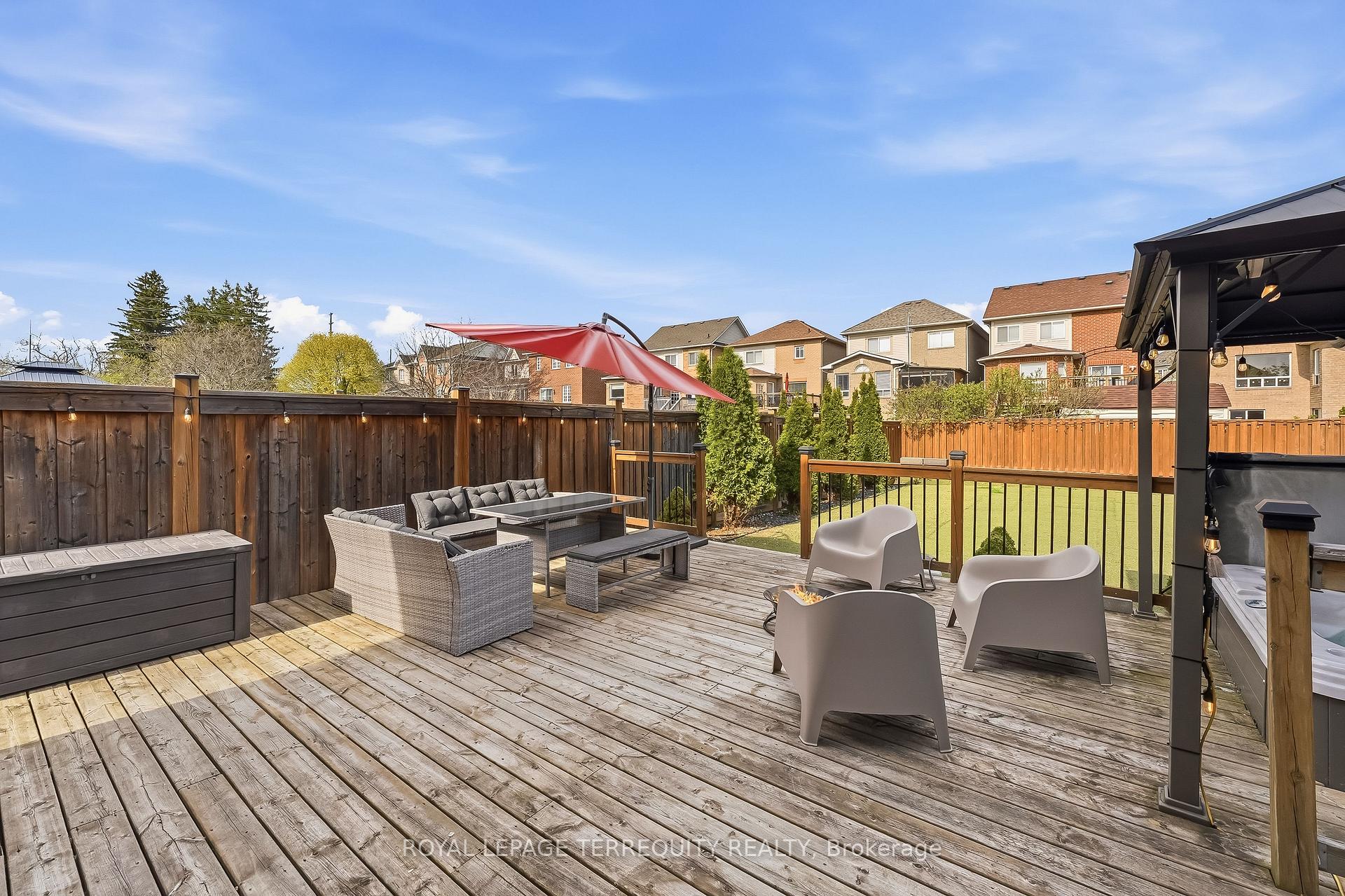 Photo 37 of 144 Underwood Drive, Whitby, Brooklin — HOMEH