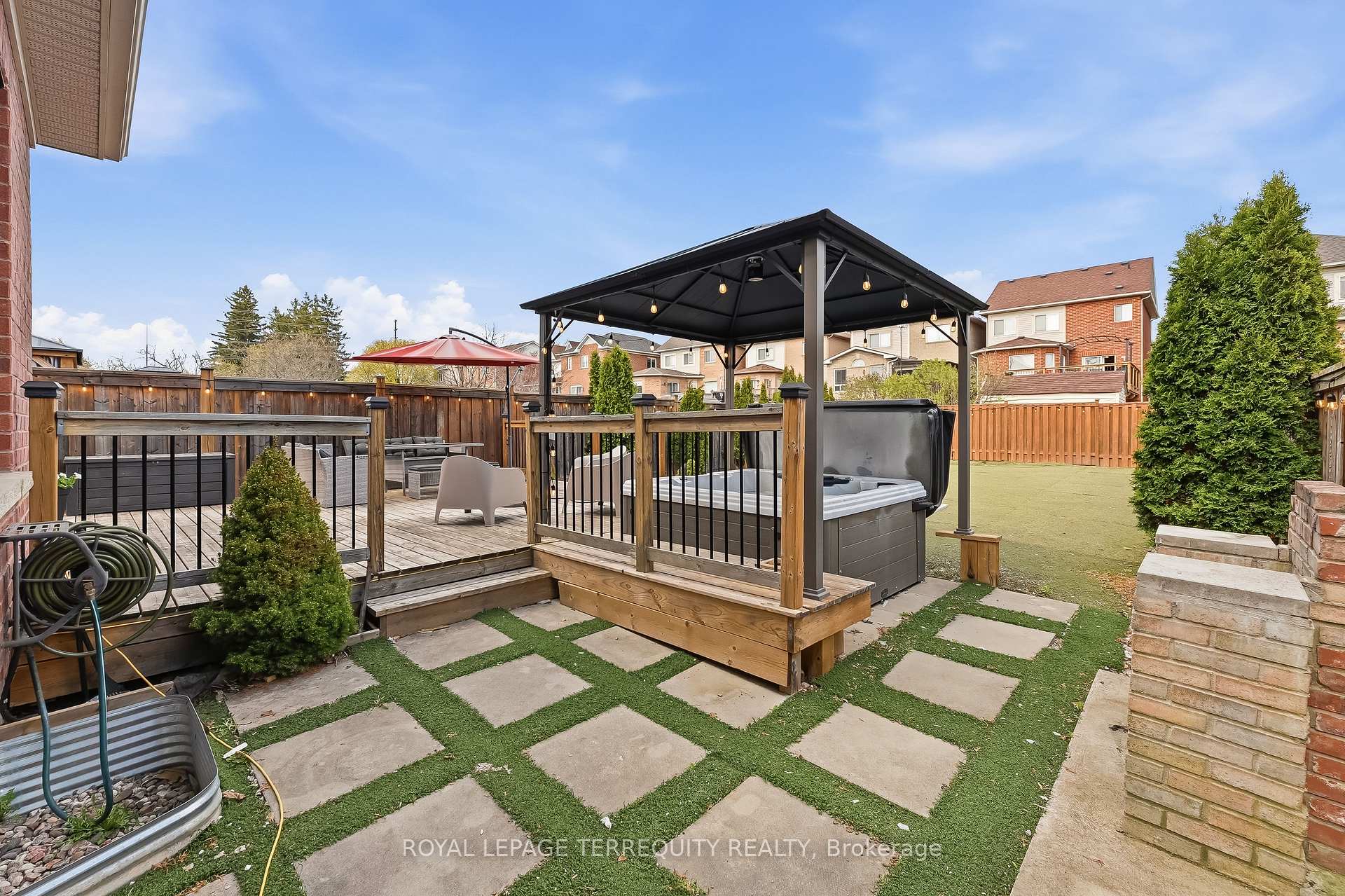 Photo 43 of 144 Underwood Drive, Whitby, Brooklin — HOMEH