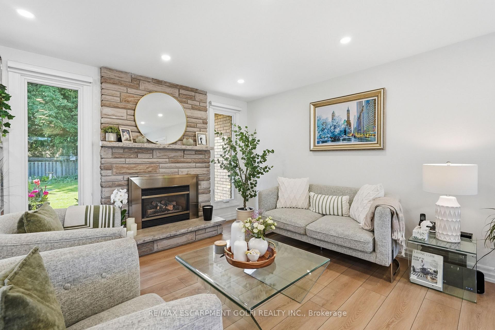 Photo 6 of 12 Cheval Drive, Grimsby, Grimsby Beach — HOMEH