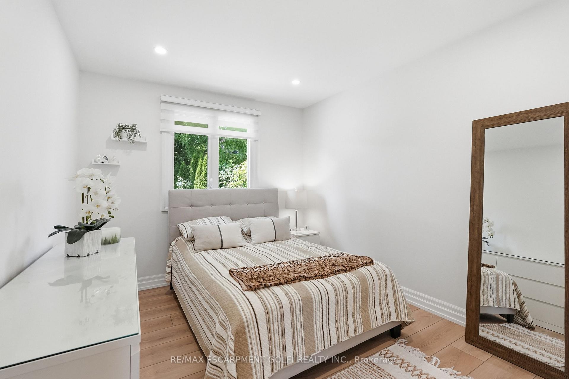 Photo 23 of 12 Cheval Drive, Grimsby, Grimsby Beach — HOMEH