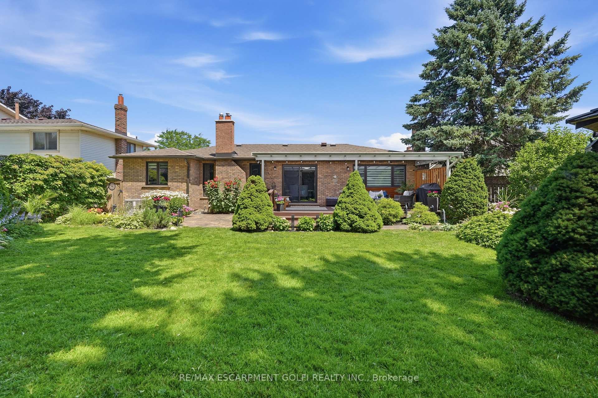 Photo 43 of 12 Cheval Drive, Grimsby, Grimsby Beach — HOMEH