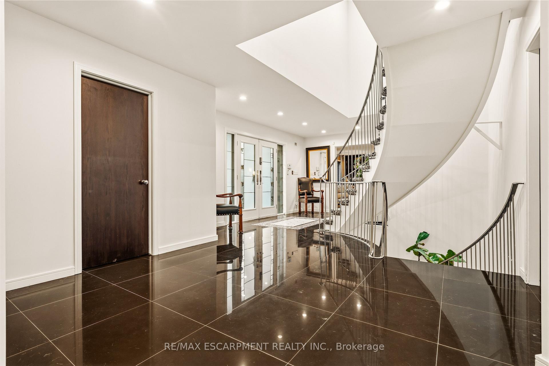 Photo 7 of 78 Terrace Drive, Hamilton, Dundas — HOMEH