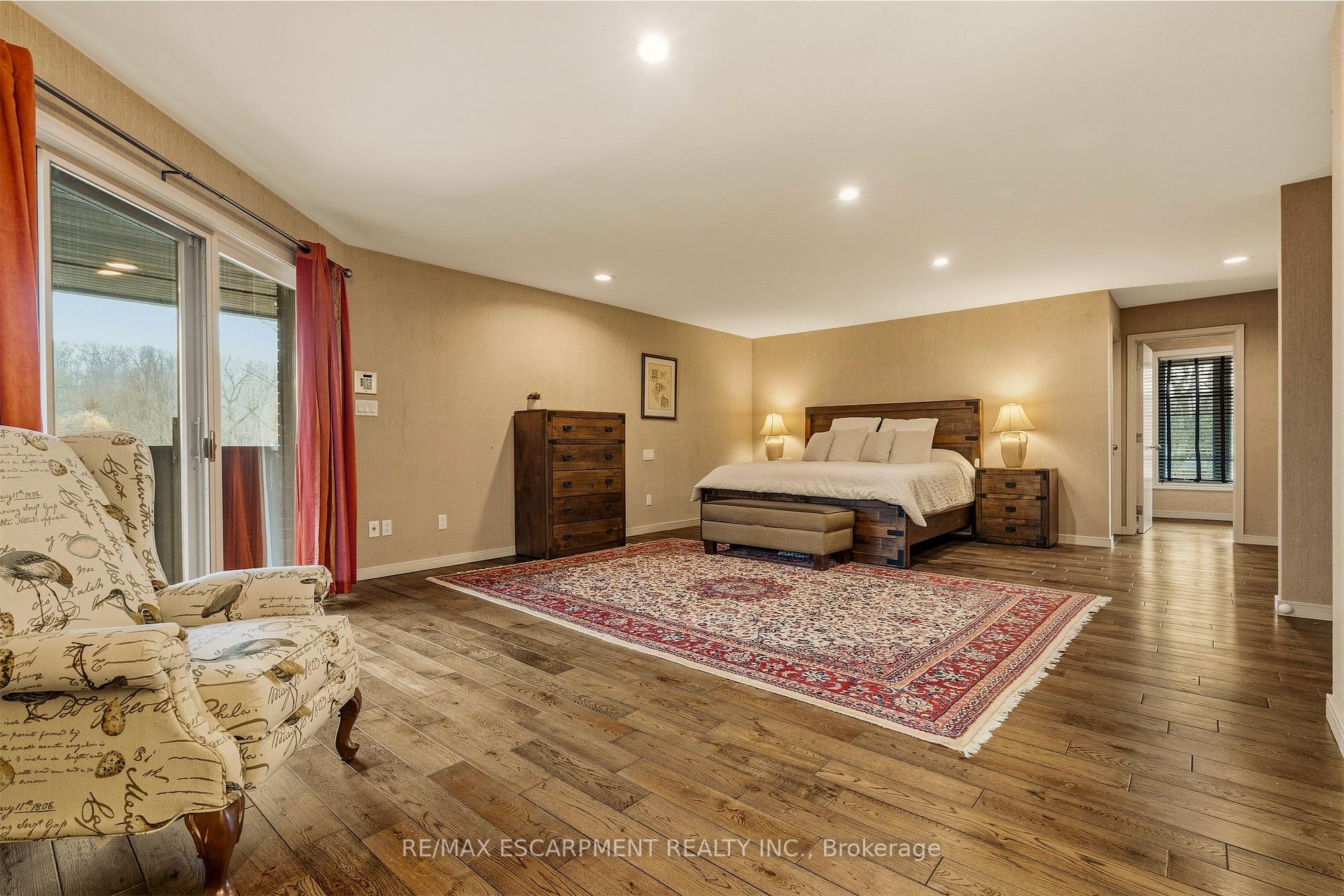 Photo 25 of 78 Terrace Drive, Hamilton, Dundas — HOMEH