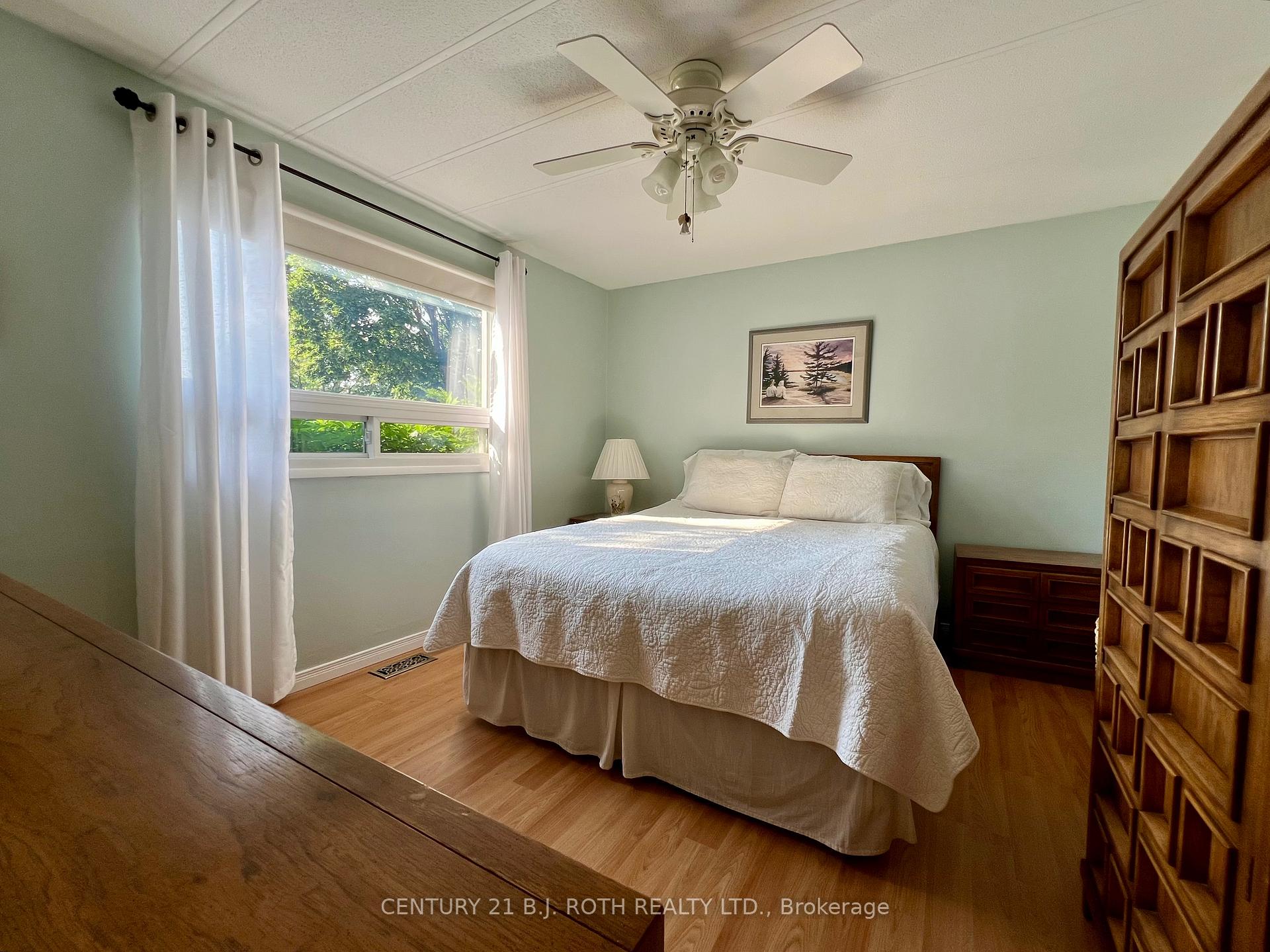Photo 9 of 5 Walnut Court, Innisfil, Rural Innisfil — HOMEH
