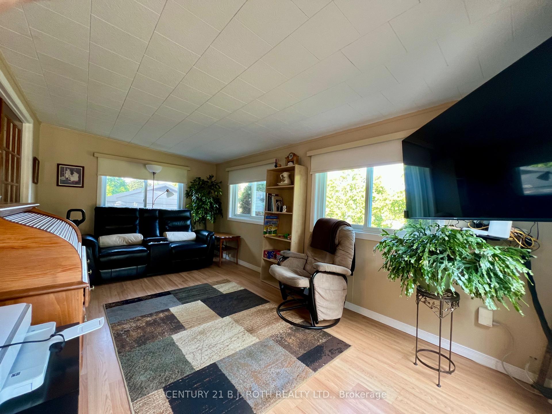 Photo 25 of 5 Walnut Court, Innisfil, Rural Innisfil — HOMEH