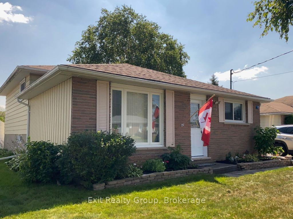 Photo 2 of 83 Centre Street, Quinte West, Frankford Ward — HOMEH