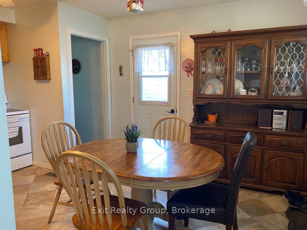 Photo 23 of 83 Centre Street, Quinte West, Frankford Ward — HOMEH