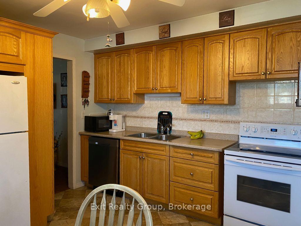 Photo 27 of 83 Centre Street, Quinte West, Frankford Ward — HOMEH