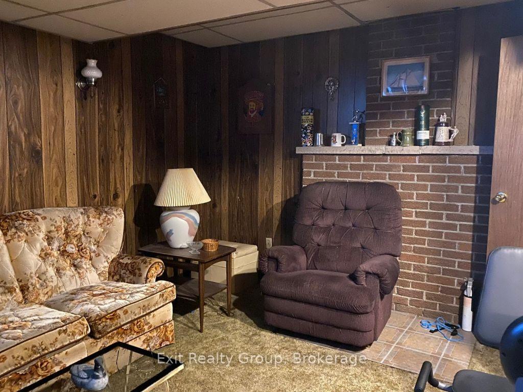 Photo 46 of 83 Centre Street, Quinte West, Frankford Ward — HOMEH
