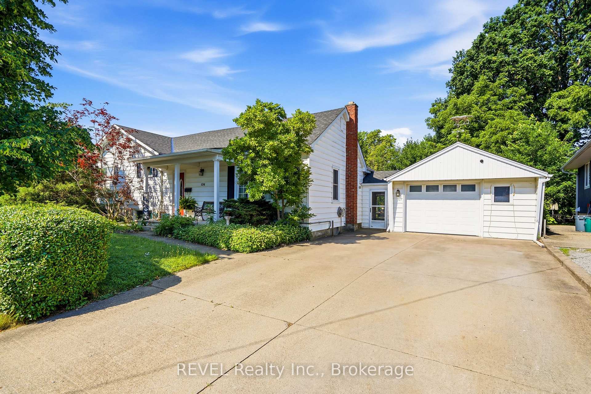 Photo 1 of 136 Powerview Avenue, St. Catharines, Western Hill — HOMEH