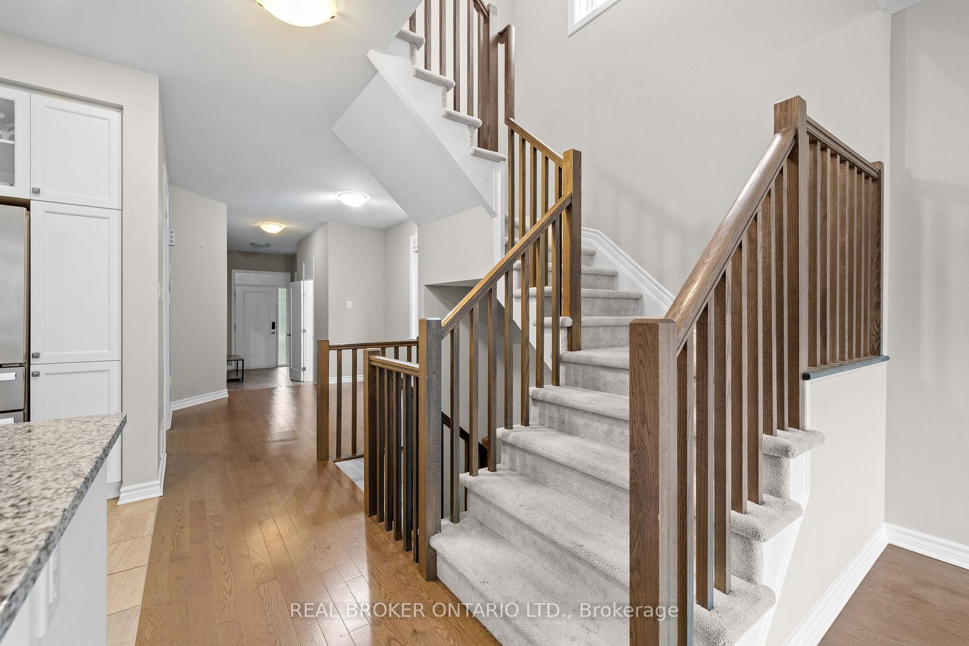Photo 14 of 838 Cedar Creek Drive, Ottawa, Blossom Park/Kemp Park/Findlay Creek — HOMEH
