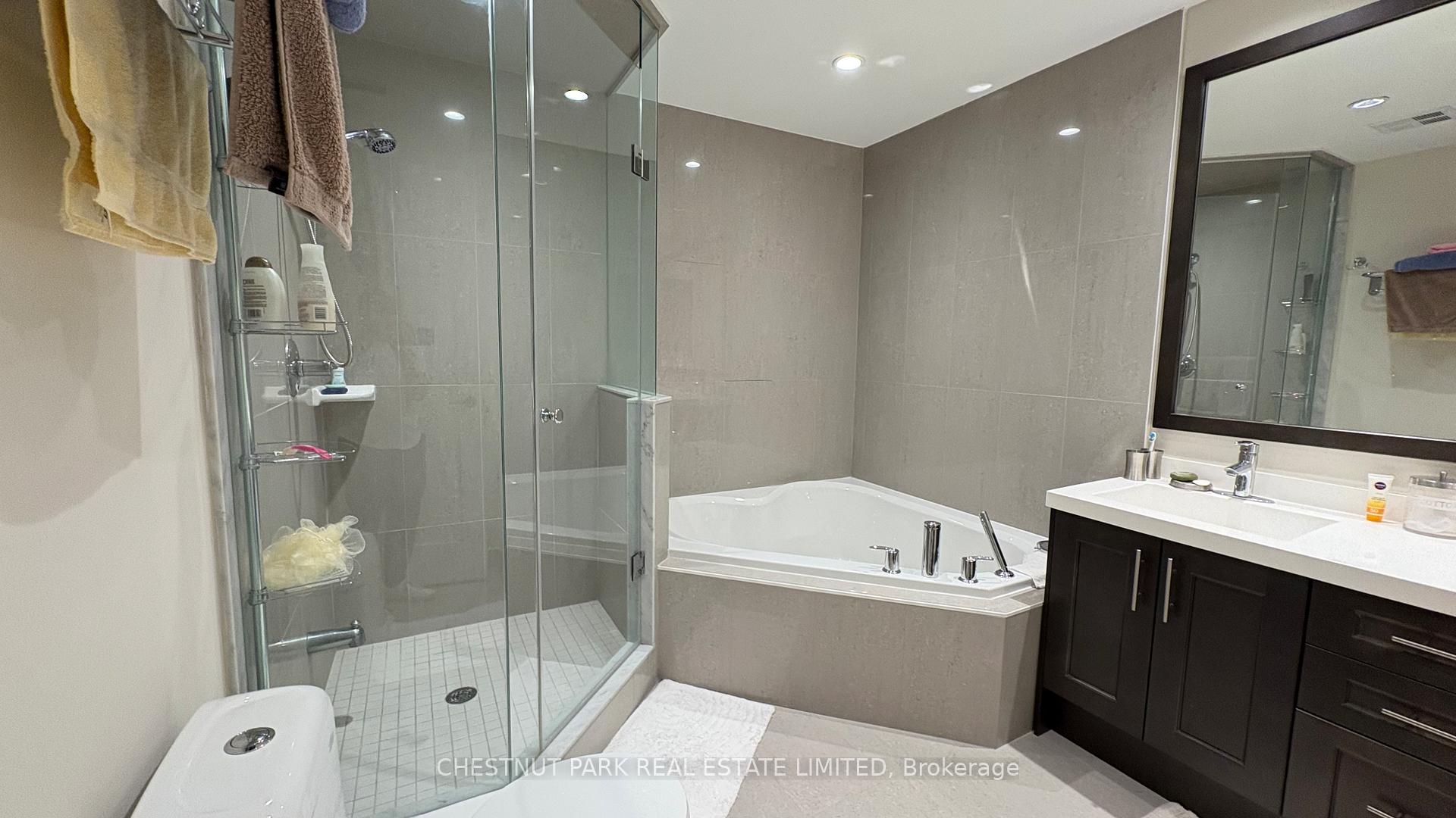 Photo 15 of Unit Th3, 500 Doris Avenue, North York, Willowdale East — HOMEH