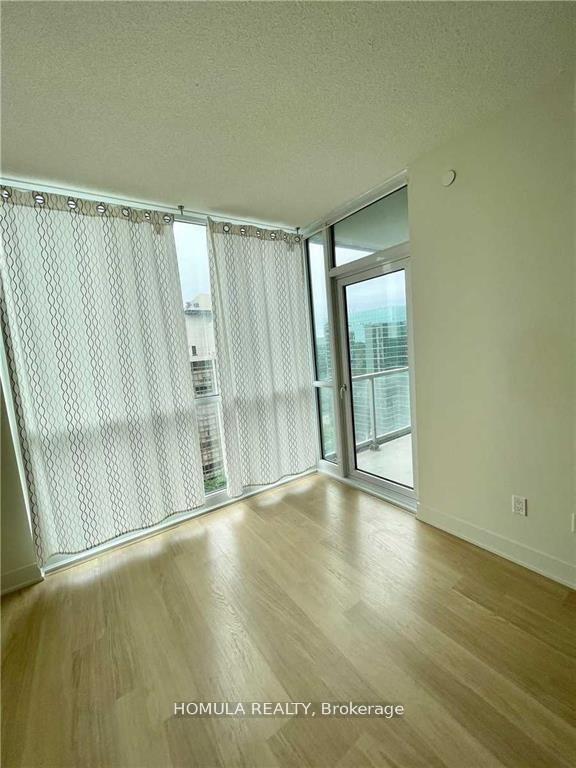 Photo 4 of Unit 1510, 88 Sheppard Avenue E, North York, Willowdale East — HOMEH