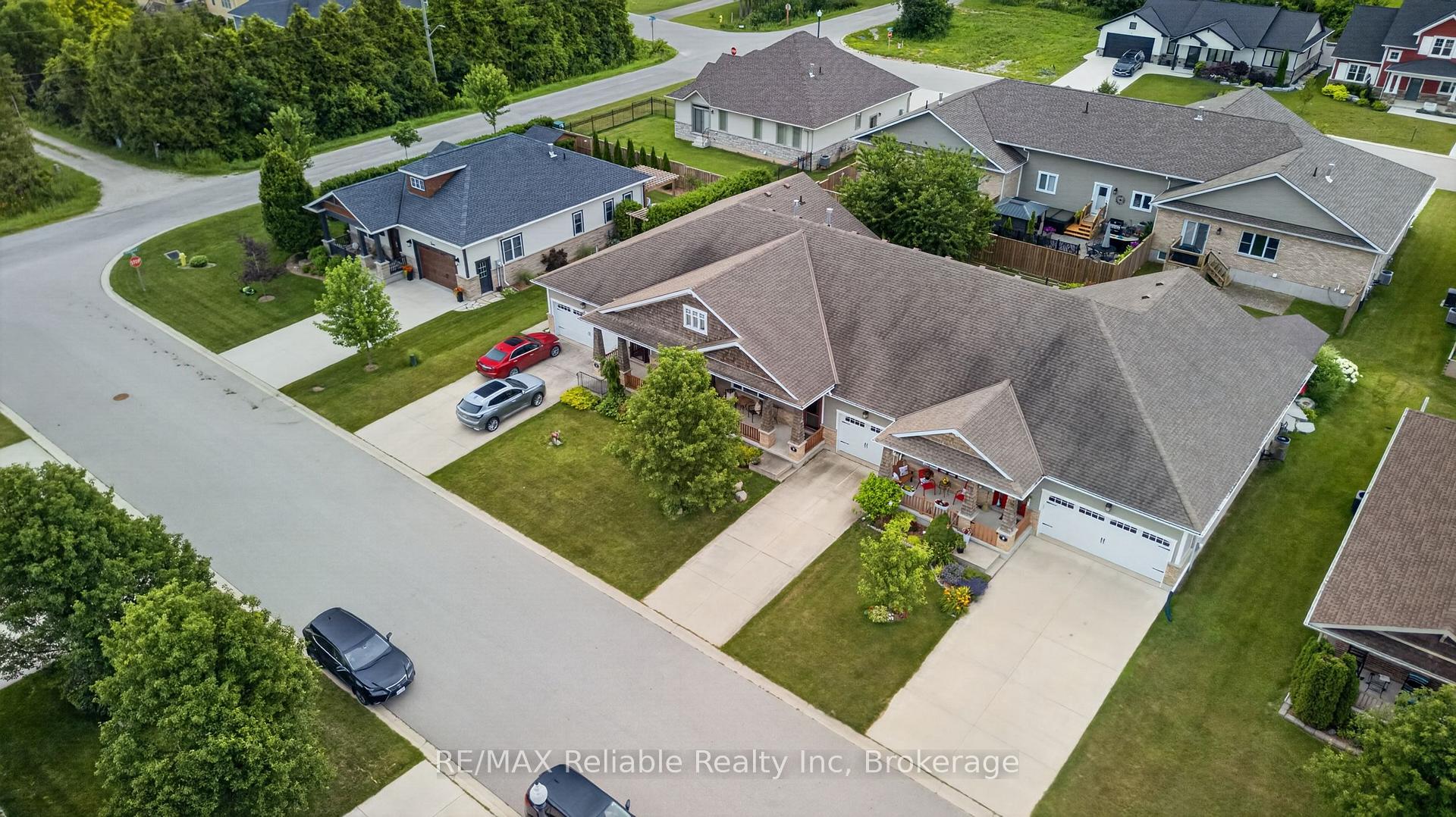 Photo 33 of 6 Sweet Grass Street, Bluewater, Bayfield — HOMEH