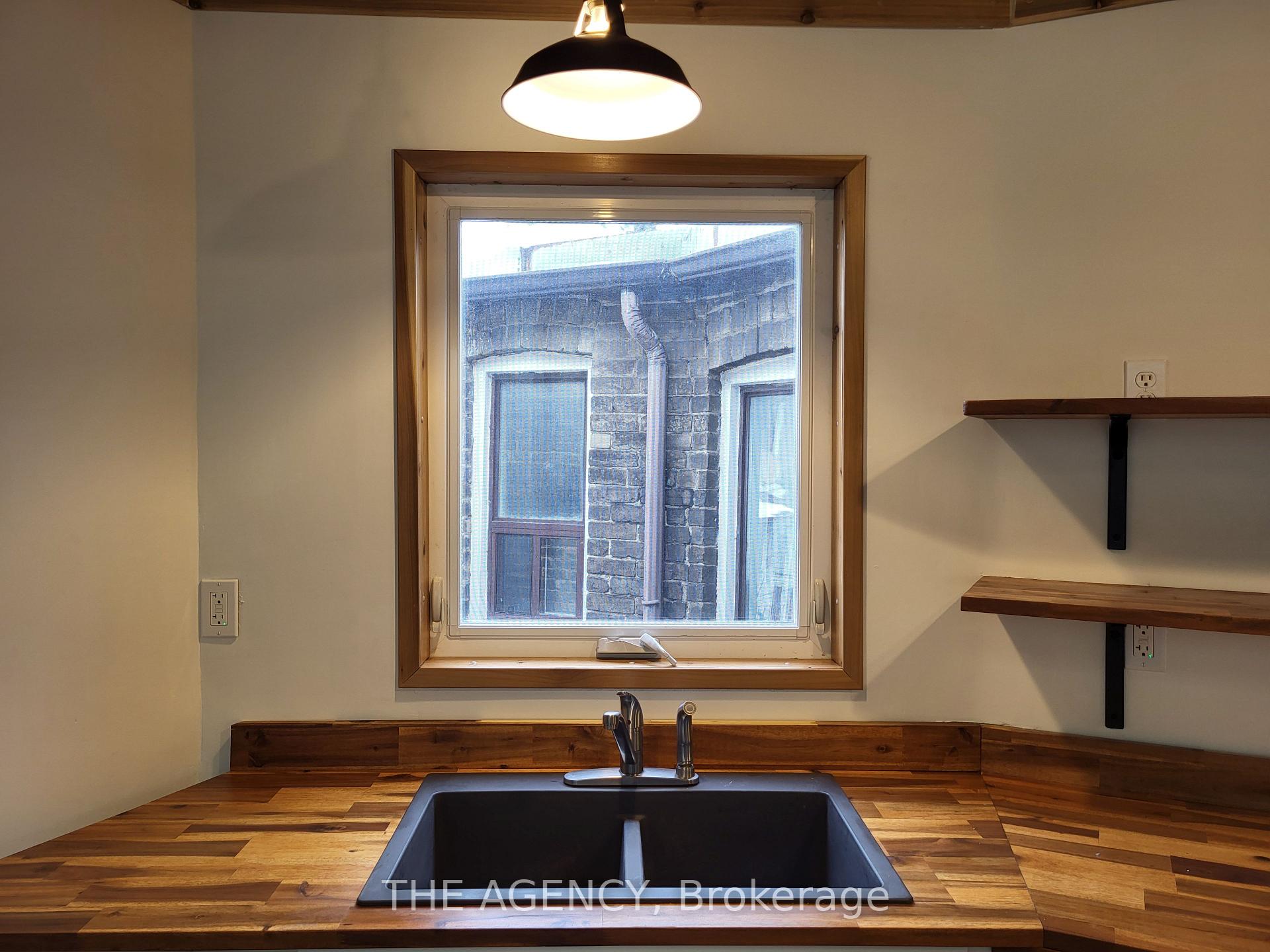 Photo 8 of Unit #upper, 613 Delaware Avenue, Toronto, Wychwood — HOMEH