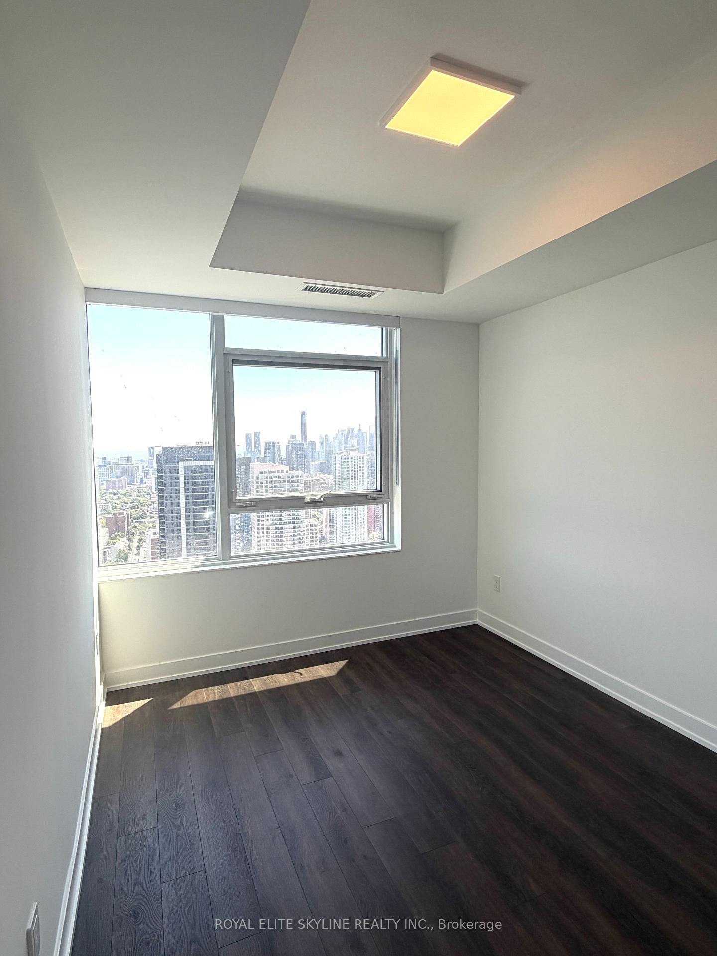 Photo 7 of Unit 4510, 609 Sherbourne Street, Toronto, North St. James Town — HOMEH