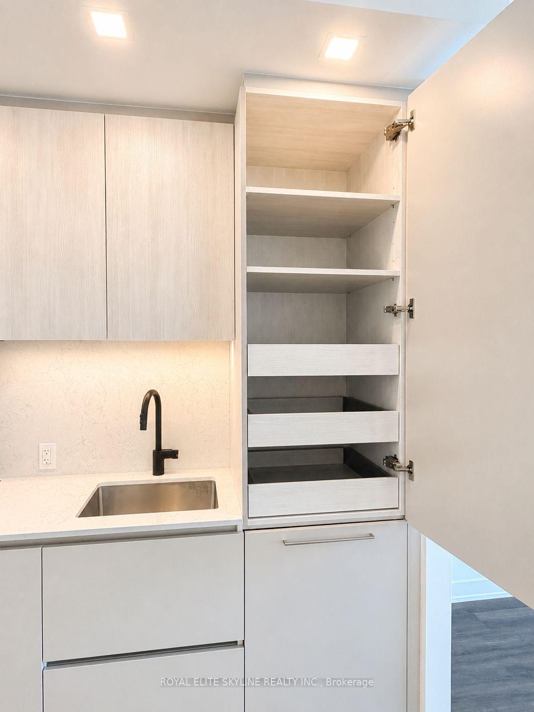 Photo 15 of Unit 4510, 609 Sherbourne Street, Toronto, North St. James Town — HOMEH