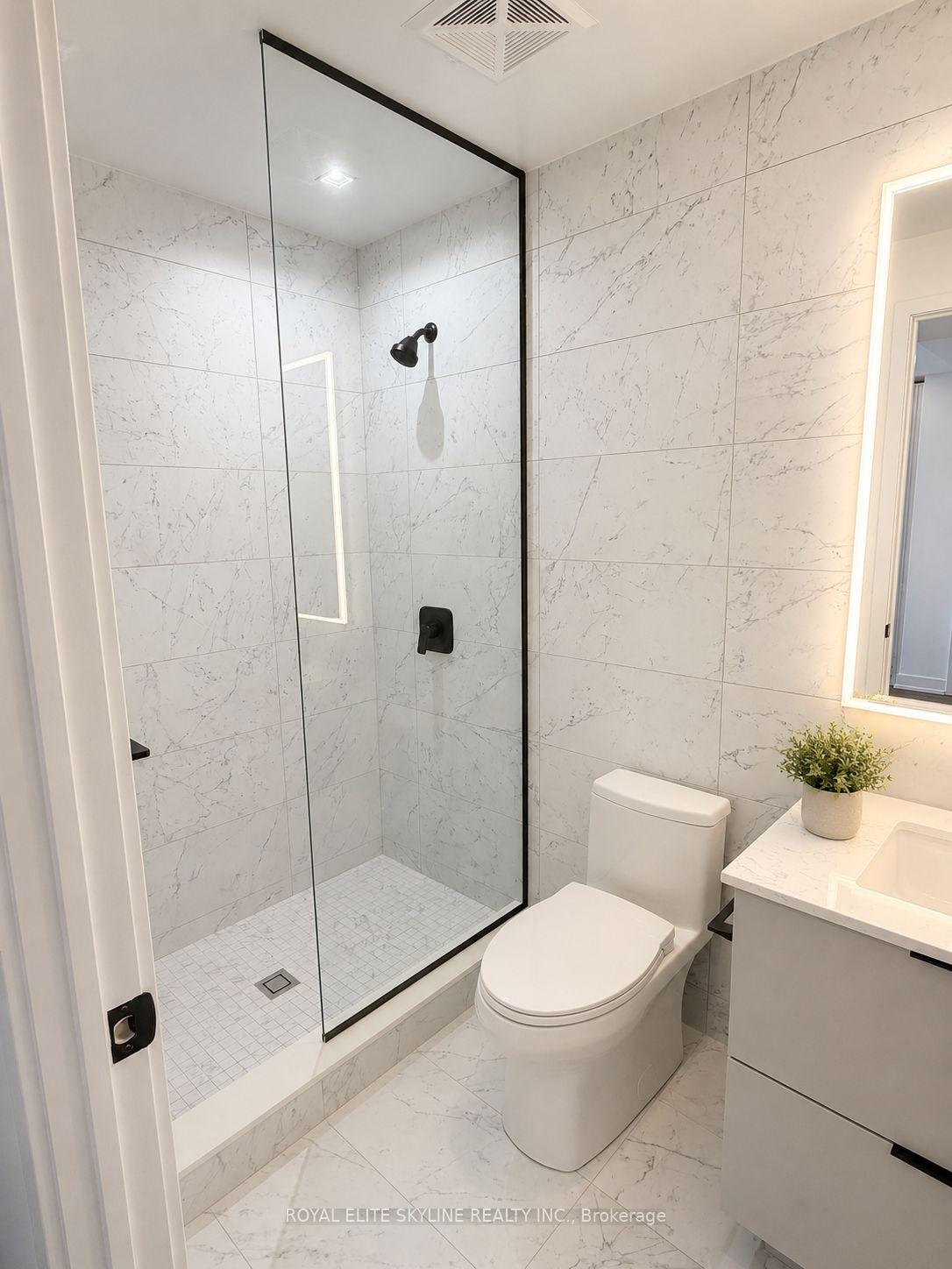Photo 17 of Unit 4510, 609 Sherbourne Street, Toronto, North St. James Town — HOMEH