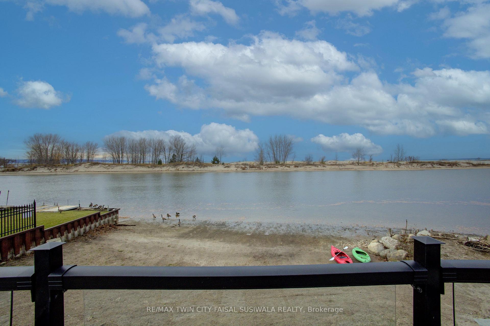 Photo 17 of 2 Browns Lane, Wasaga Beach — HOMEH