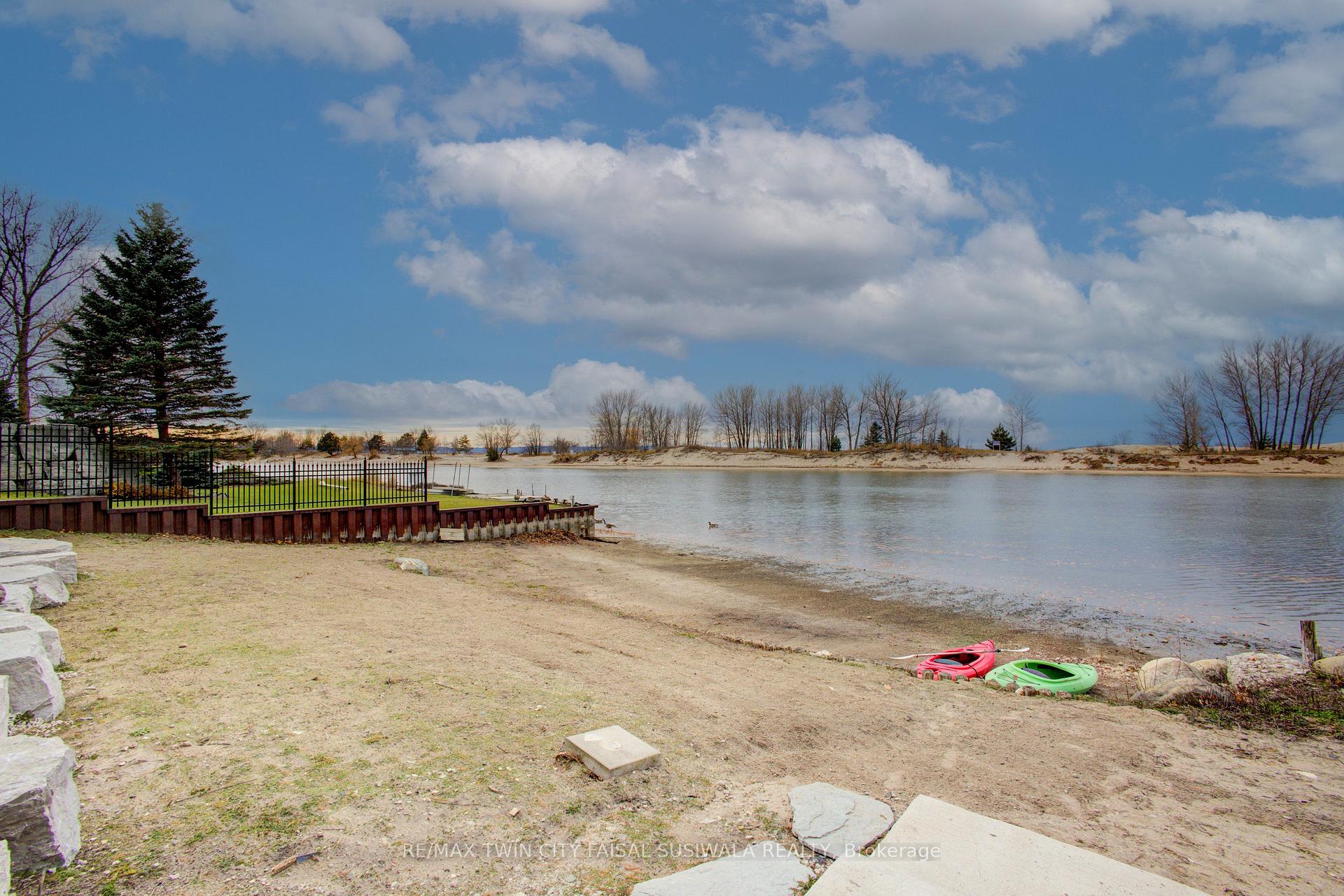 Photo 19 of 2 Browns Lane, Wasaga Beach — HOMEH