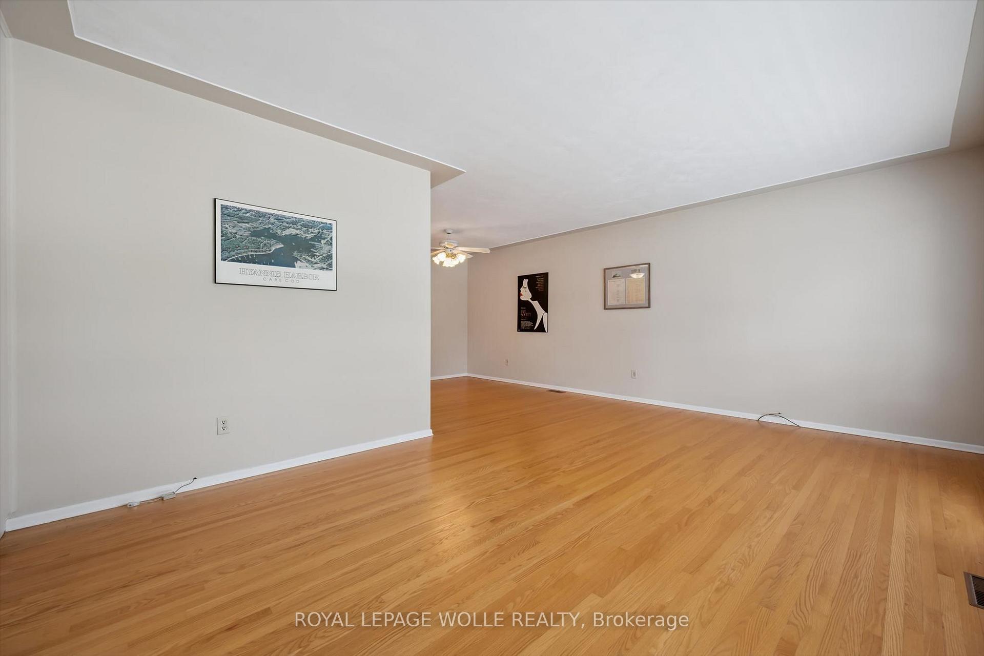 Photo 5 of 14 Ruskview Road, Kitchener, Forest Hill — HOMEH
